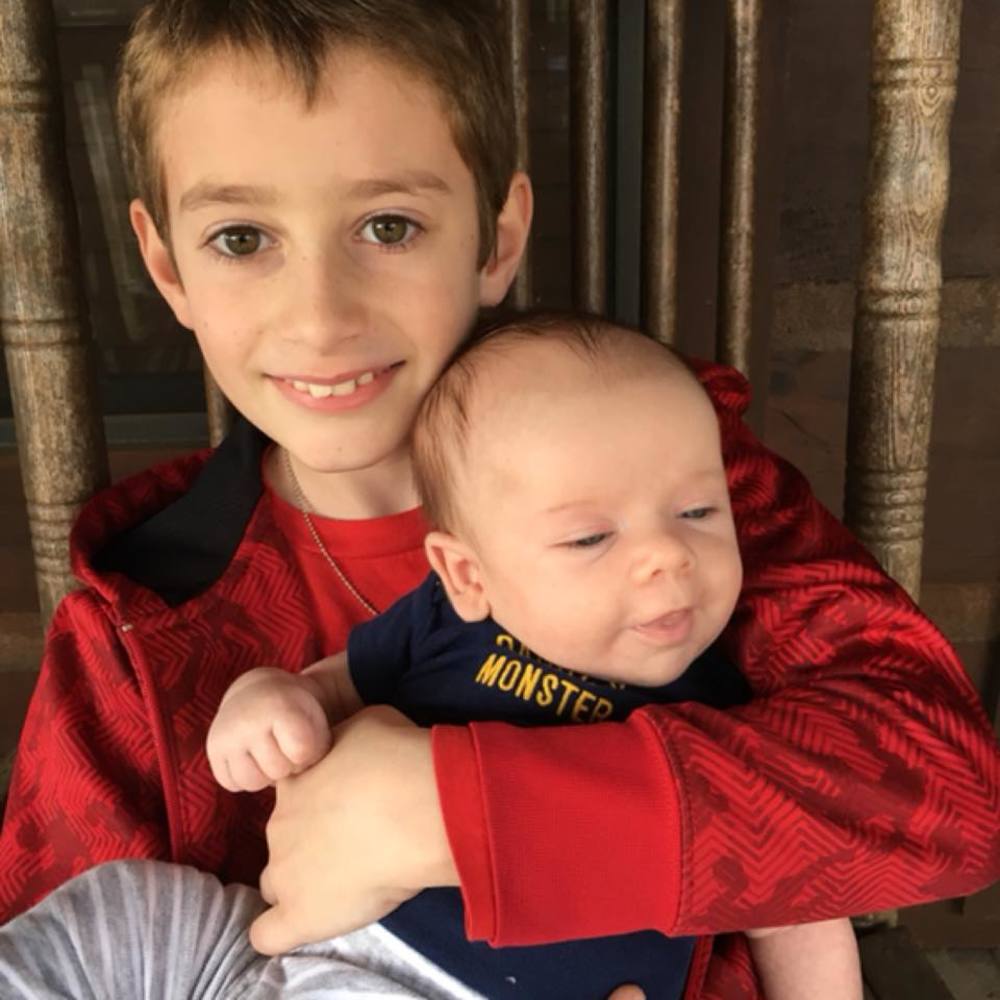 Meet your Posher, Crystal